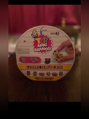 Mini Brands Series 3 Collector's Case